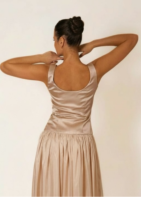 green emerald velvet dress Elegant Ivory Strapless Wedding Dress Aphrodite main image 1